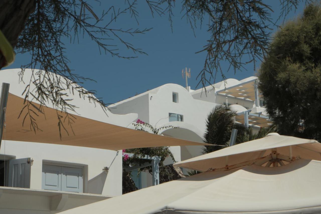 Hotel Akrotiri 2*